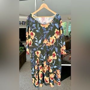 Woman’s dress size 3x